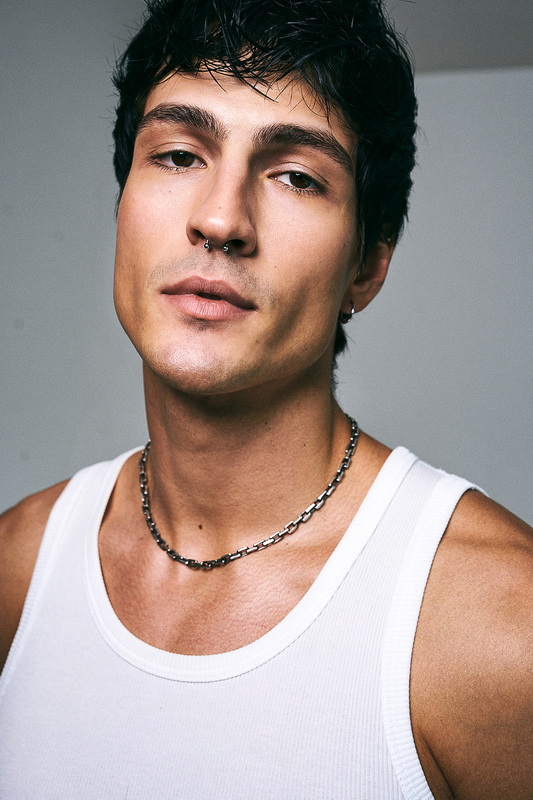 Drew Neros